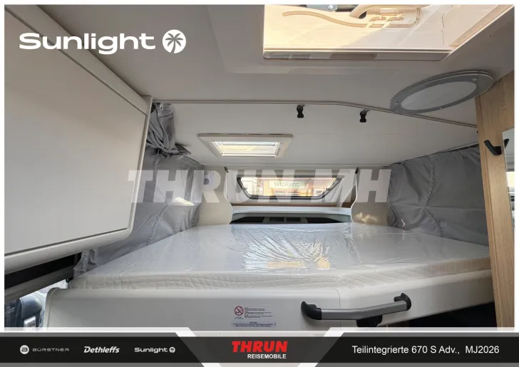 Fahrzeugbild Sunlight Adventure T Ford 670S #24