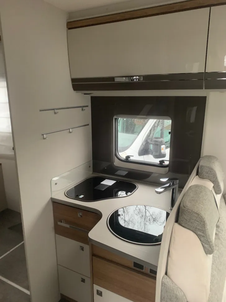 Fahrzeugbild Dethleffs Trend T 6757 DBM 4 Pakete+SAT+TV #7