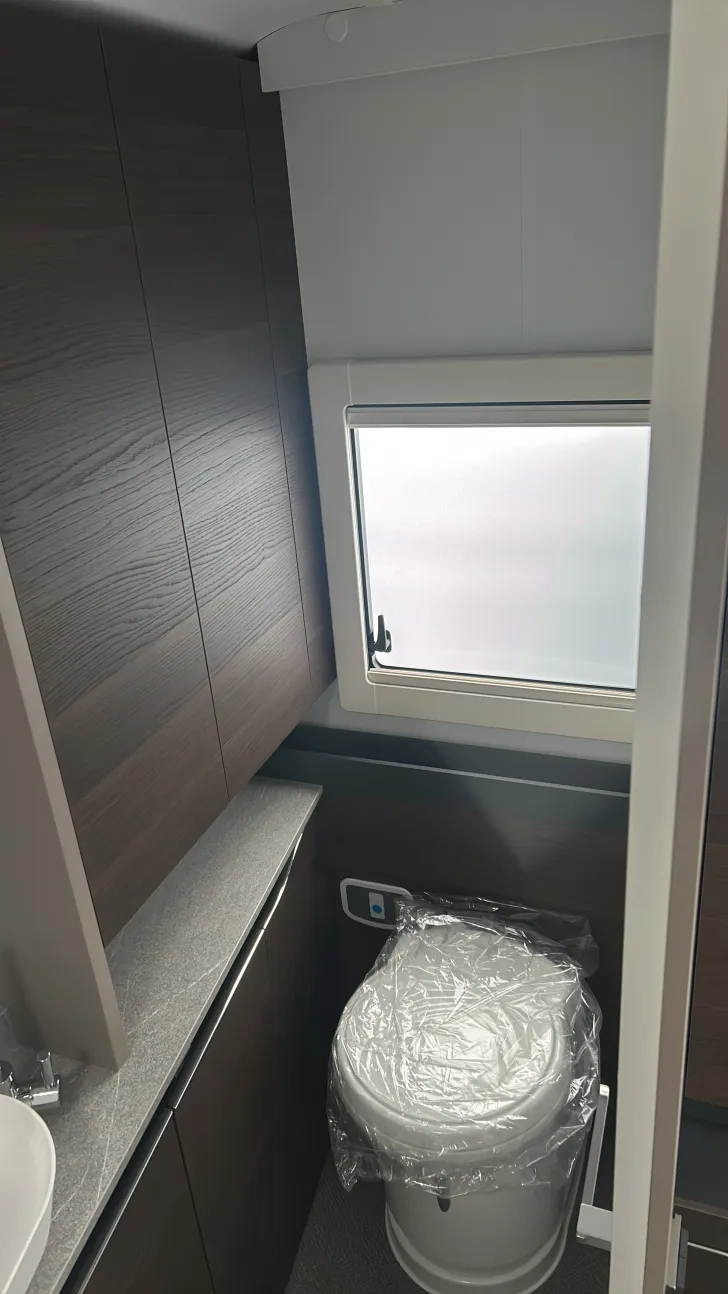 Fahrzeugbild Adria Alpina 663 HT #9