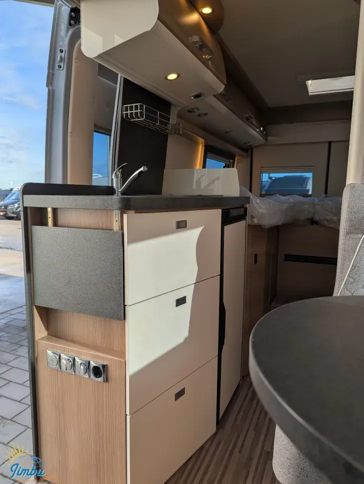 Fahrzeugbild Malibu Van Compact 600 LE #12