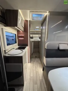 Fahrzeugbild Roller Team Kronos Fit 281 TL Design Winter Navi ACC 2026 #15