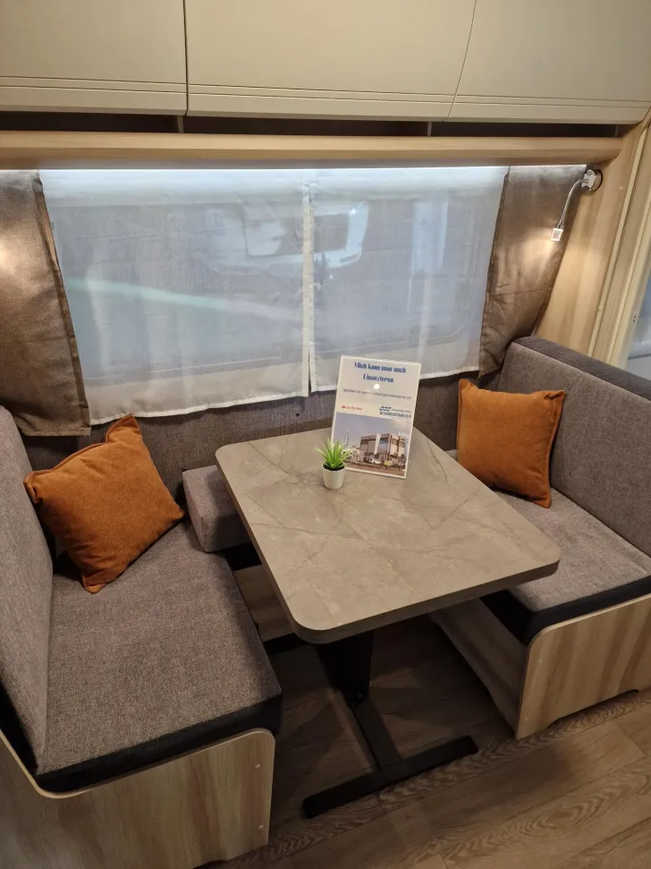 Fahrzeugbild Hobby De Luxe 460 SL - 50 Jahre Schmidtmeier Edition #3