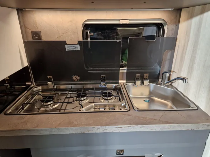 Fahrzeugbild Hobby De Luxe 460 SL - 50 Jahre Schmidtmeier Edition #6