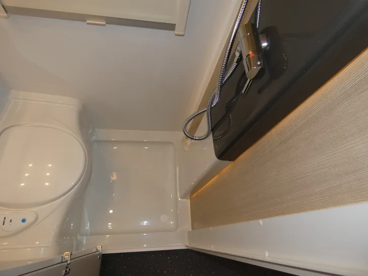 Fahrzeugbild Adria Action 361 LH #19