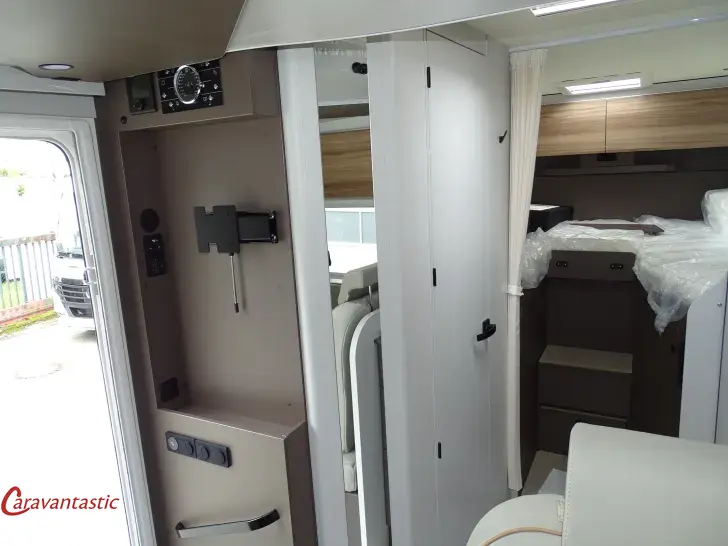 Fahrzeugbild Bürstner B 66 TD 690 G #11