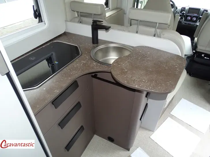 Fahrzeugbild Bürstner B 66 TD 690 G #15