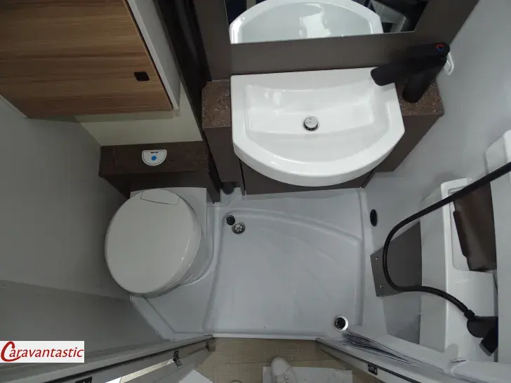 Fahrzeugbild Bürstner B 66 TD 690 G #19