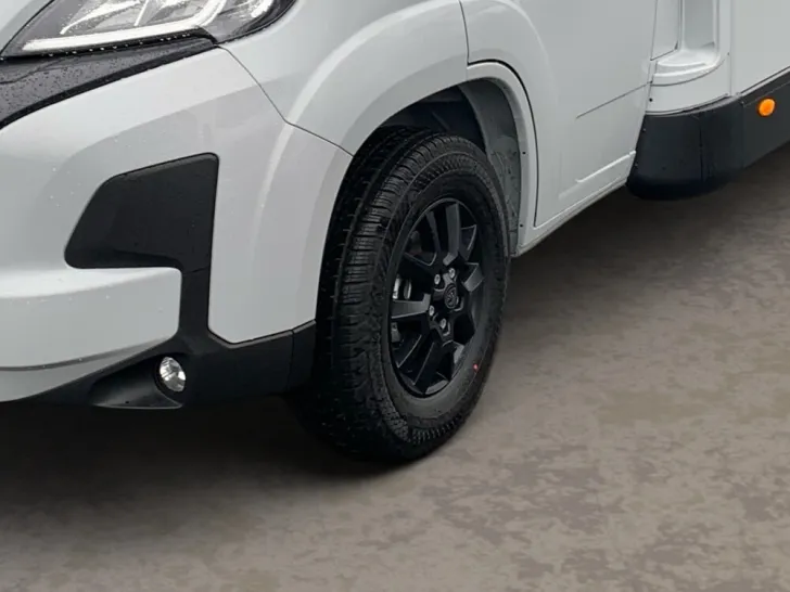 Fahrzeugbild Crosscamp EXPDN T 7.0 E Peugeot #6