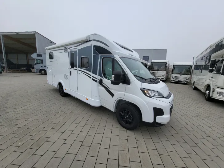 Fahrzeugbild Glücksmobil TEILINTEGRIERTE 741 EBL #2