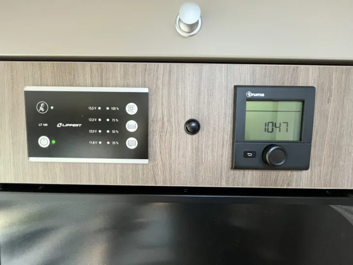 Fahrzeugbild Carado T447 pro+ *5 Sitzp.*Hubbett*LED* #23