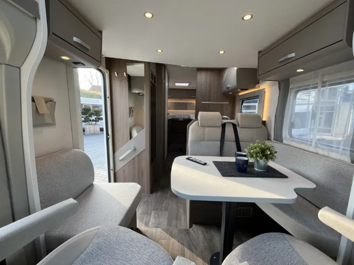 Fahrzeugbild Carado T447 pro+ *5 Sitzp.*Hubbett*LED* #28