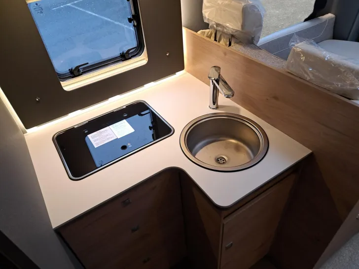 Fahrzeugbild Dethleffs Just Camp Active T 7052 DBM Automatik, Gästebett #14