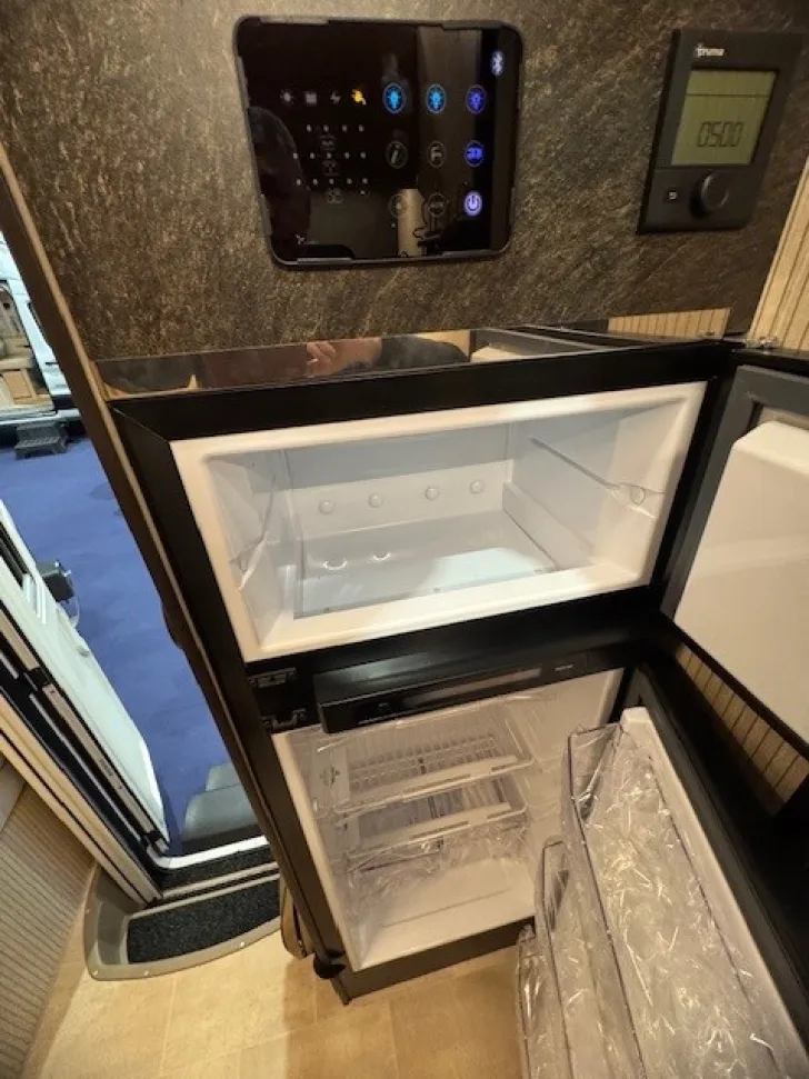 Fahrzeugbild Rimor Sarus 95 PLUS *Mod.26*Hubbett* #6