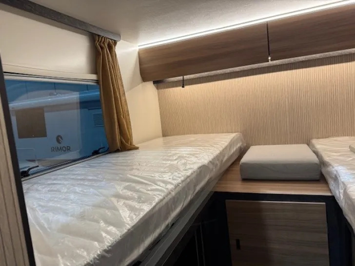 Fahrzeugbild Rimor Sarus 95 PLUS *Mod.26*Hubbett* #7