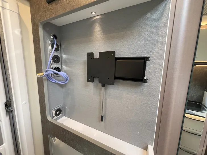 Fahrzeugbild Bürstner Lyseo TD 690 G Harmony Line | TV | SHZ | Safety #25