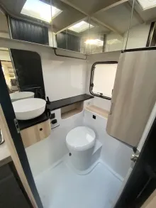 Fahrzeugbild Hobby De Luxe 460 SL #5