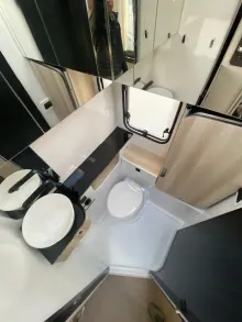 Fahrzeugbild Hobby De Luxe 460 SL #7