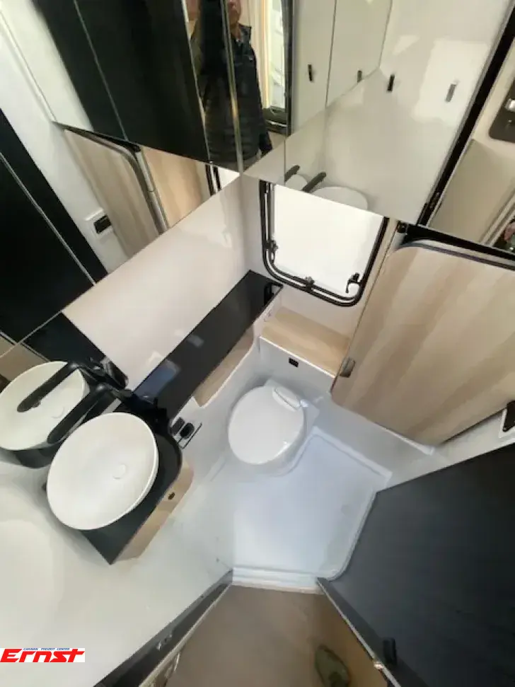 Fahrzeugbild Hobby De Luxe 460 SL #7