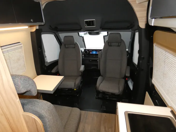 Fahrzeugbild Hymer Camper Van Grand Canyon S CrossOver - SoPreis wegen Hageldellen #11