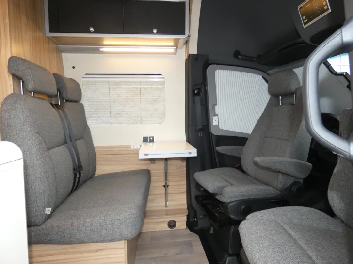Fahrzeugbild Hymer Camper Van Grand Canyon S CrossOver - SoPreis wegen Hageldellen #13