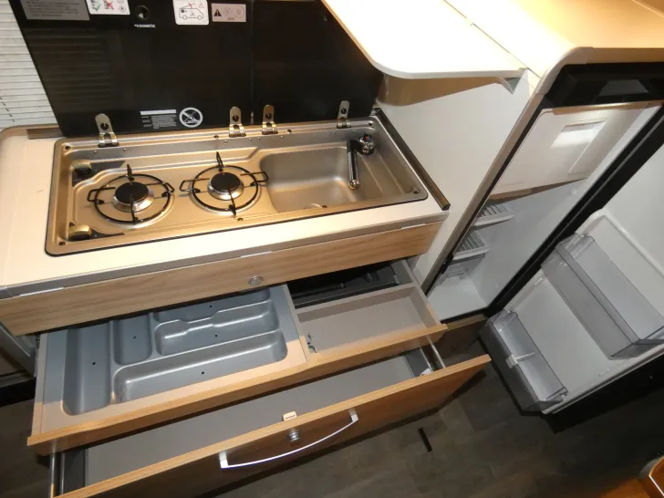 Fahrzeugbild Hymer Camper Van Grand Canyon S CrossOver - SoPreis wegen Hageldellen #19