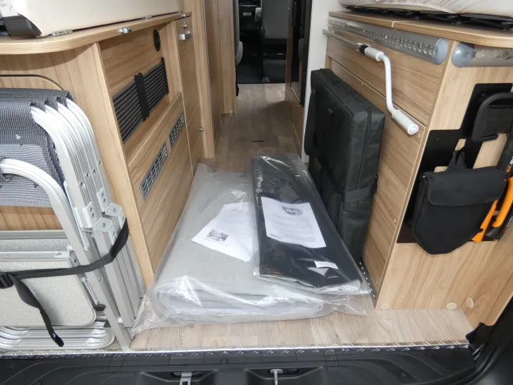 Fahrzeugbild Hymer Camper Van Grand Canyon S CrossOver - SoPreis wegen Hageldellen #30