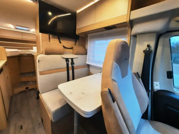 Fahrzeugbild LMC Cruiser V 646 G #7