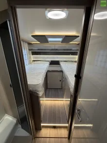 Fahrzeugbild Roller Team Zefiro 287 P Heavy Design Paket Navi ACC 2026 #17