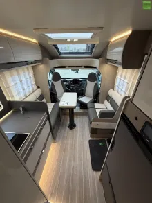 Fahrzeugbild Roller Team Zefiro 287 P Heavy Design Paket Navi ACC 2026 #25