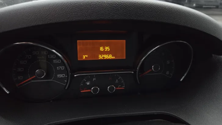 Fahrzeugbild Roadcar R 601 Pössl D-Line ... mit 4 Schlafplätzen #10