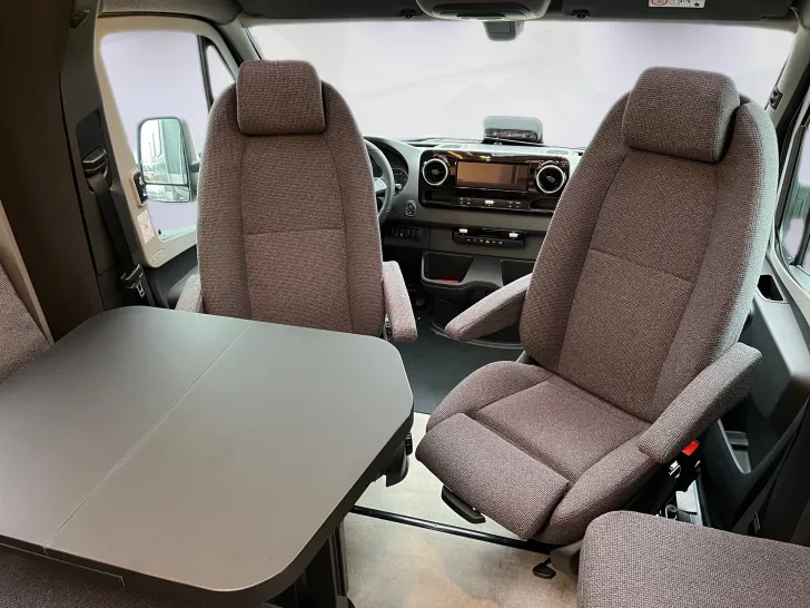 Fahrzeugbild Hymer B-KLASSE MC-T 680 #8