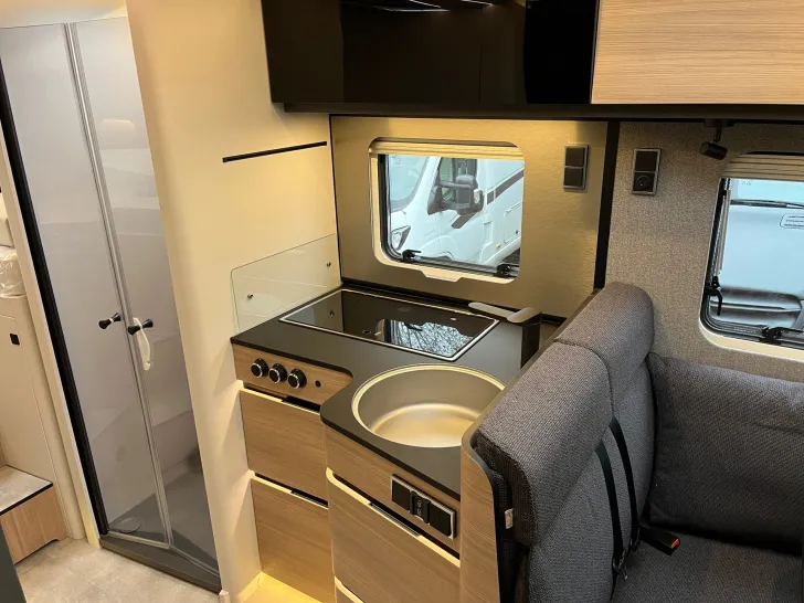 Fahrzeugbild Hymer B-KLASSE MC-T 680 #10