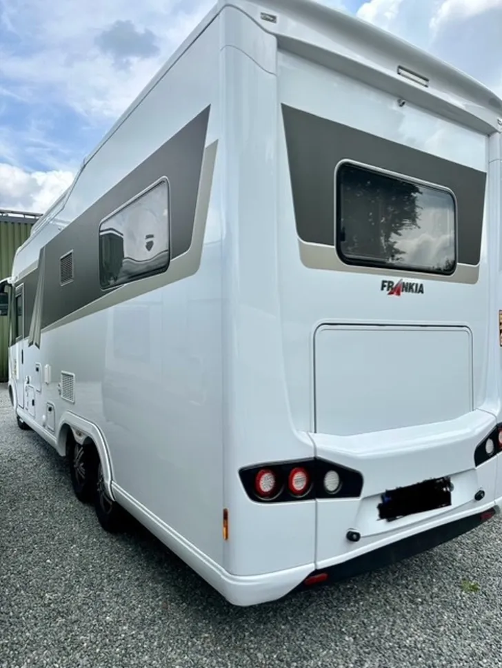 Fahrzeugbild Frankia F-Line I 790 Plus Titan Hubbett vorn & hinten ! #4