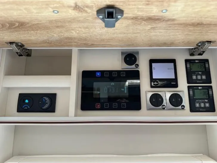 Fahrzeugbild Frankia F-Line I 790 Plus Titan Hubbett vorn & hinten ! #18