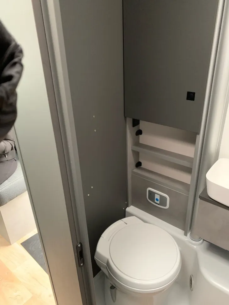 Fahrzeugbild Crosscamp EXPDN T 7.0 E Peugeot #15