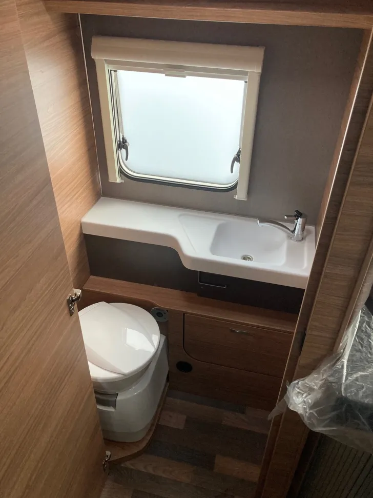 Fahrzeugbild Weinsberg CaraSuite 700 ME ++MEGA DEAL++ Gebraucht #11