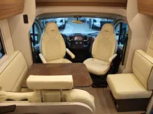 Fahrzeugbild Bürstner B66 690 TD Polster"Creme"/Automatik/SAT #6