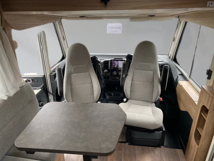 Fahrzeugbild Hymer Exsis-i Pure 580 Ihr Vorteil. Unser Service. #11