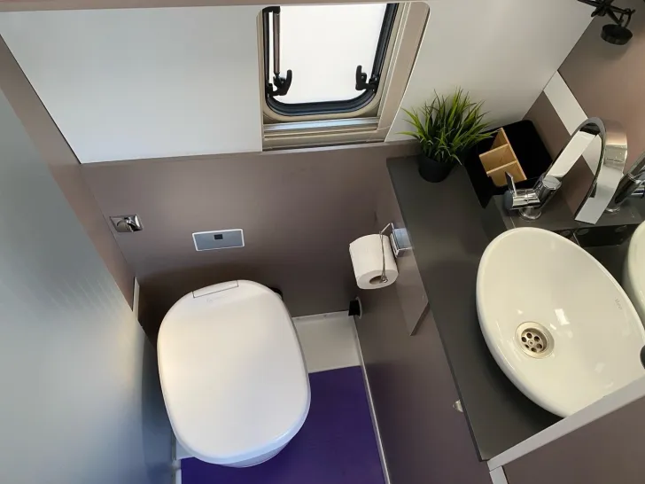 Fahrzeugbild Bürstner Eliseo C 641 !!! TopPreis+Service !!! #14