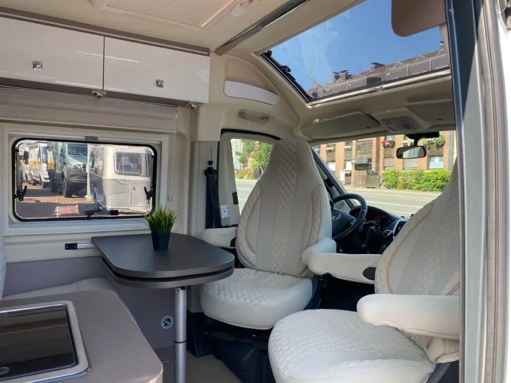 Fahrzeugbild Bürstner Eliseo C 641 !!! TopPreis+Service !!! #18