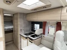 Fahrzeugbild Rapido TEILINTEGRIERTE C86 - 65 ANS #9