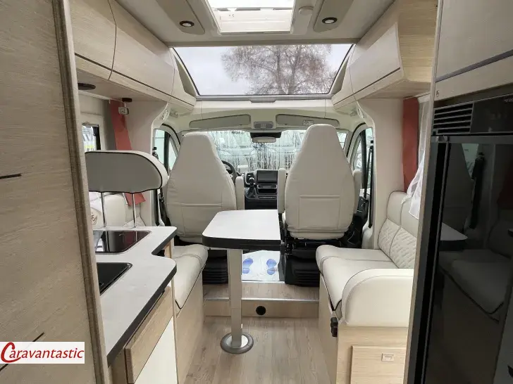 Fahrzeugbild Rapido TEILINTEGRIERTE C86 - 65 ANS #17