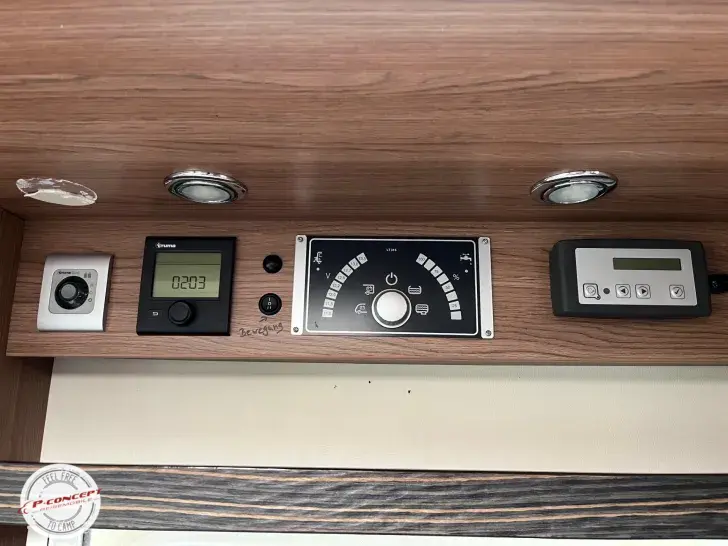 Fahrzeugbild Knaus Sky i 700 LEG Automatik,Wechselrichter,SAT #11