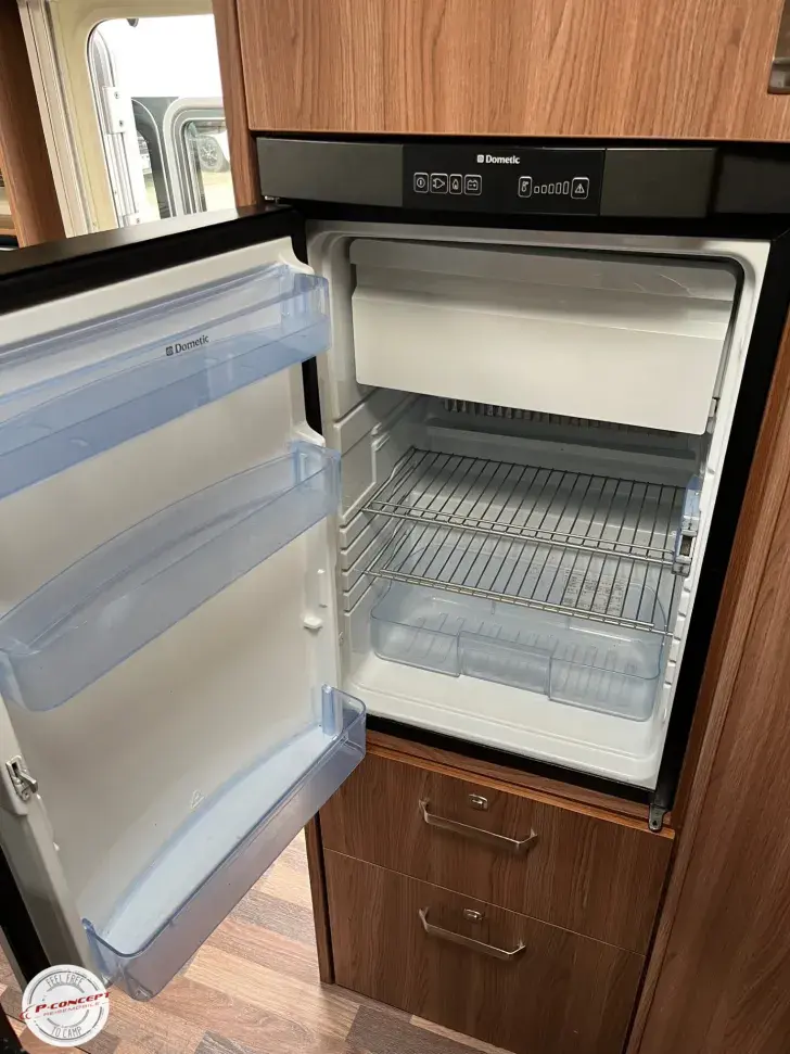 Fahrzeugbild Knaus Sky i 700 LEG Automatik,Wechselrichter,SAT #12