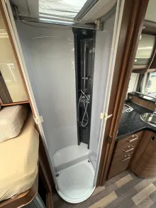 Fahrzeugbild Knaus Sky i 700 LEG Automatik,Wechselrichter,SAT #16