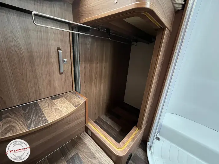 Fahrzeugbild Knaus Sky i 700 LEG Automatik,Wechselrichter,SAT #22