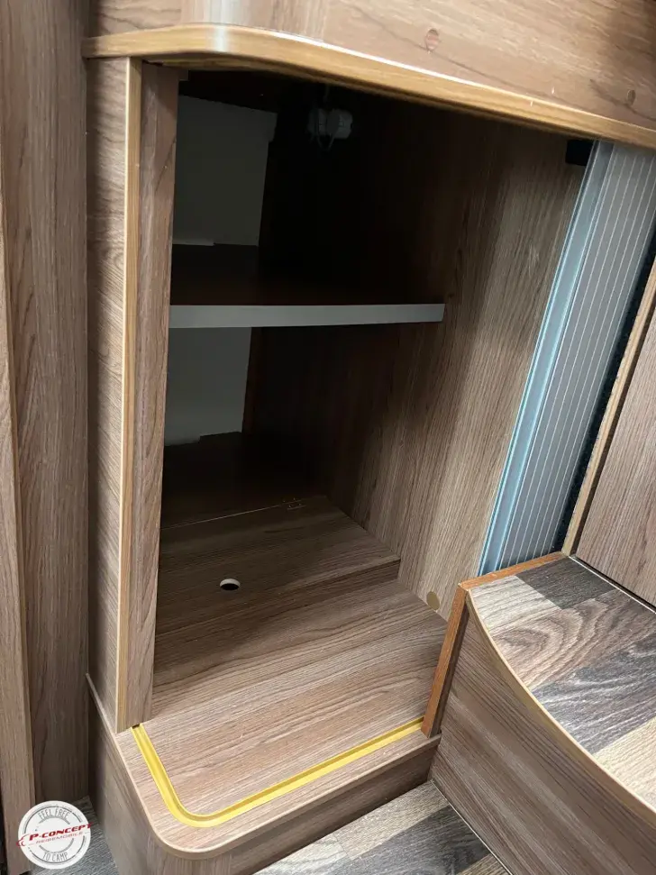 Fahrzeugbild Knaus Sky i 700 LEG Automatik,Wechselrichter,SAT #23