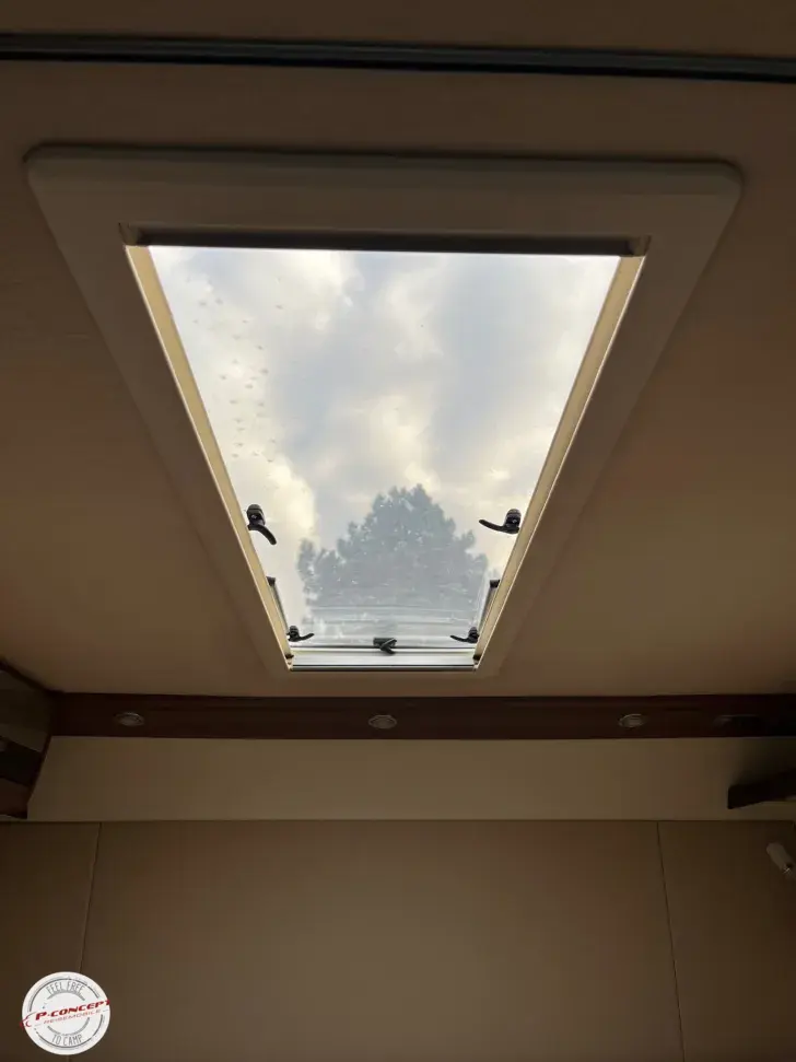 Fahrzeugbild Knaus Sky i 700 LEG Automatik,Wechselrichter,SAT #24