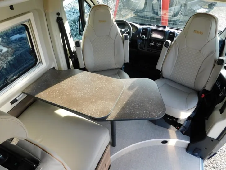 Fahrzeugbild Bürstner B66 C 600 66-Jahre-Jubiläumsmodell ! #8