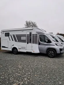 Fahrzeugbild Carado T 338 #1